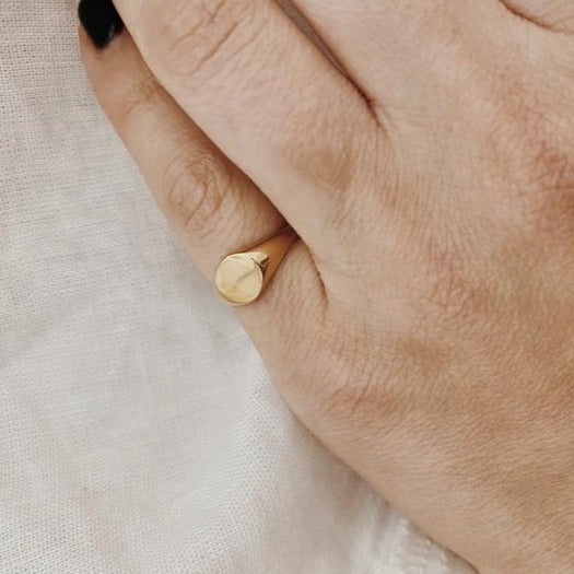 FinerRings Signet Ring – Harry and Kit